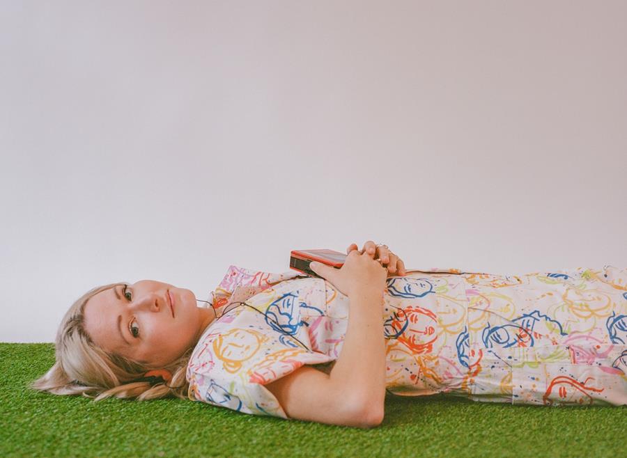 Ailbhe Reddy Endless Affair album artwork and review