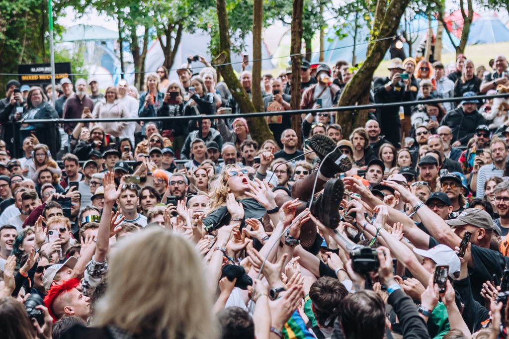 Lambrini Girls at 2000 Trees Festival 2024. Photo credit Jay Singh Snaprockandpop