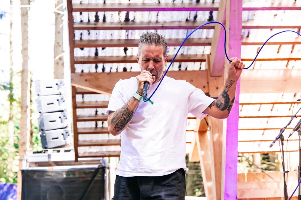 Riding the Low (Paddy Considine) at 2000trees festival 2025